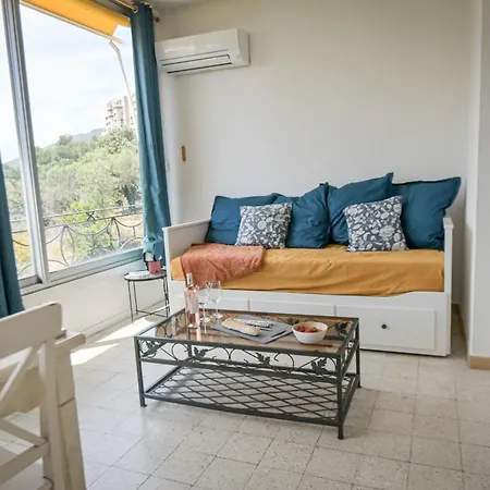 Jessica - Very Luminous 1br With Loggia - By Tgb